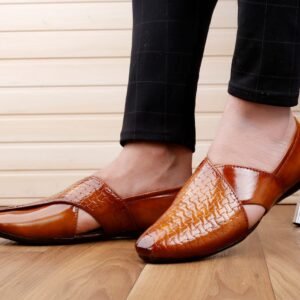 Shoes for men are easy to wear